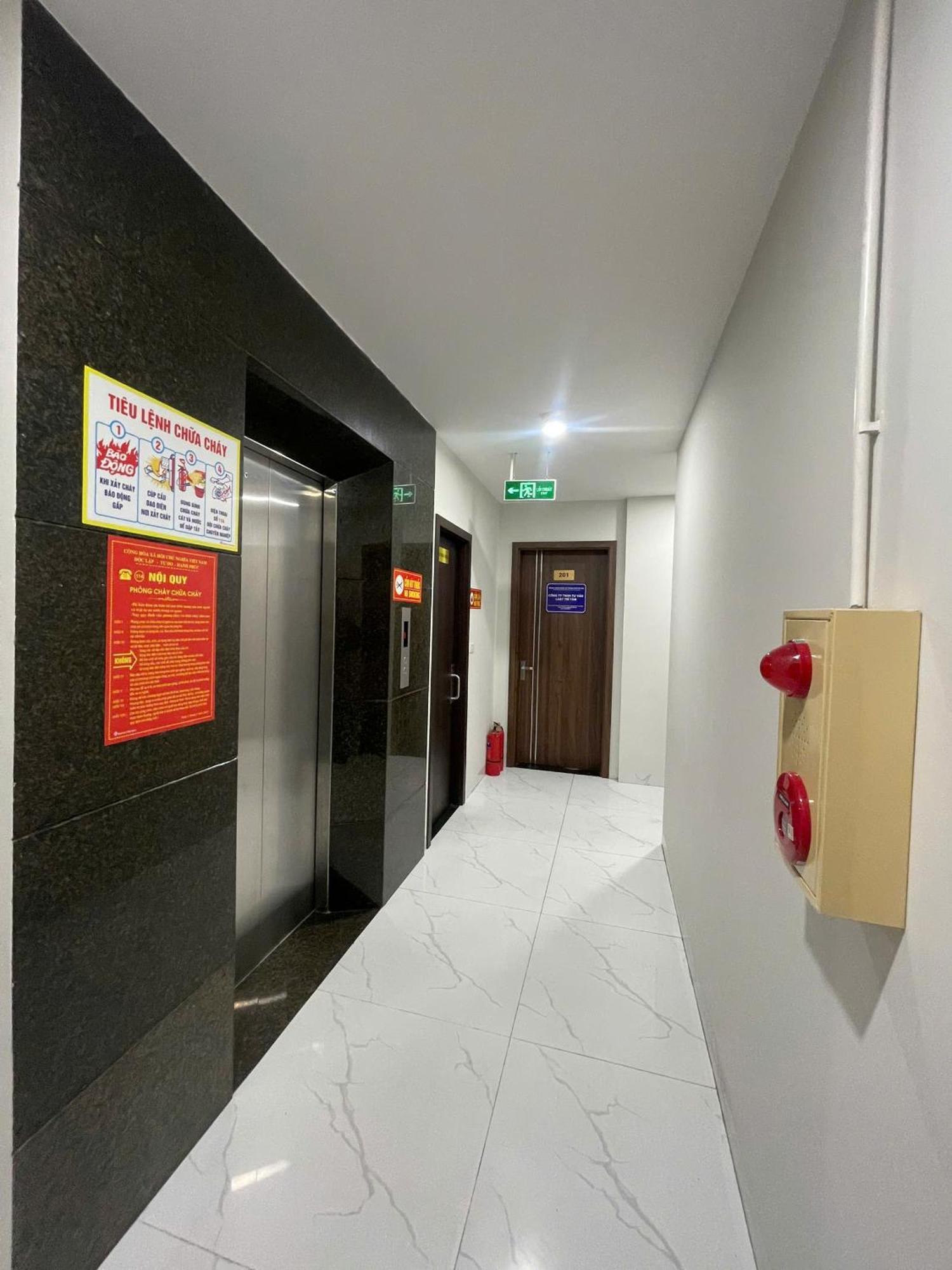 Era Apartment Xuan Thuy Hanoi Exterior foto