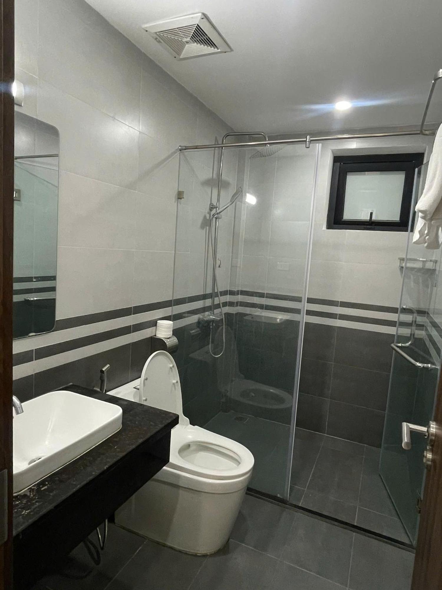 Era Apartment Xuan Thuy Hanoi Exterior foto